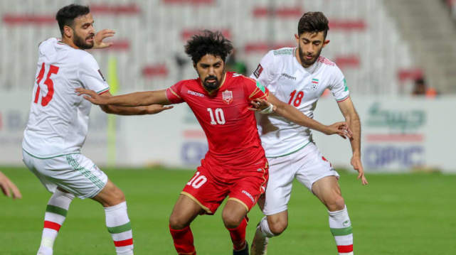 从第1跌到第3！世预赛黑马0-3惨败伊朗队，国足面临新的对手