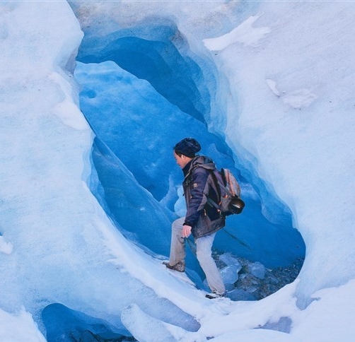冰川王子与亿万富豪的真相与阴谋论
