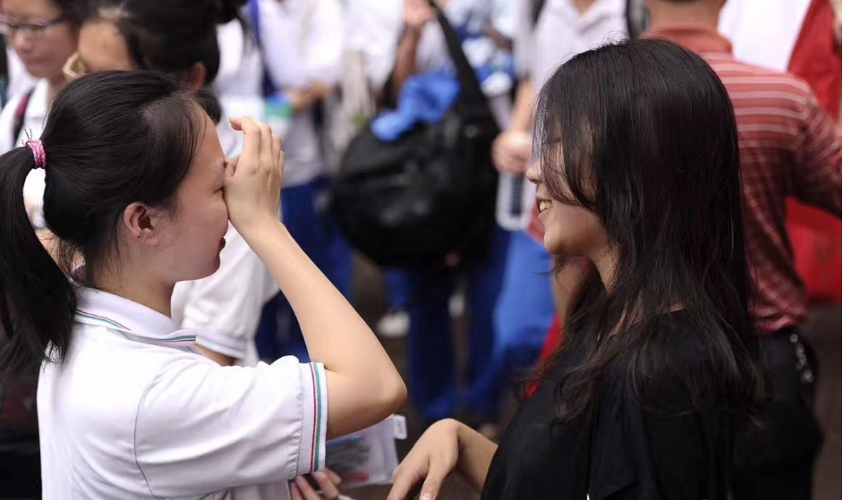 8省联刚刚结束，数学考试难哭各省考生，学生调侃“见世面来了”