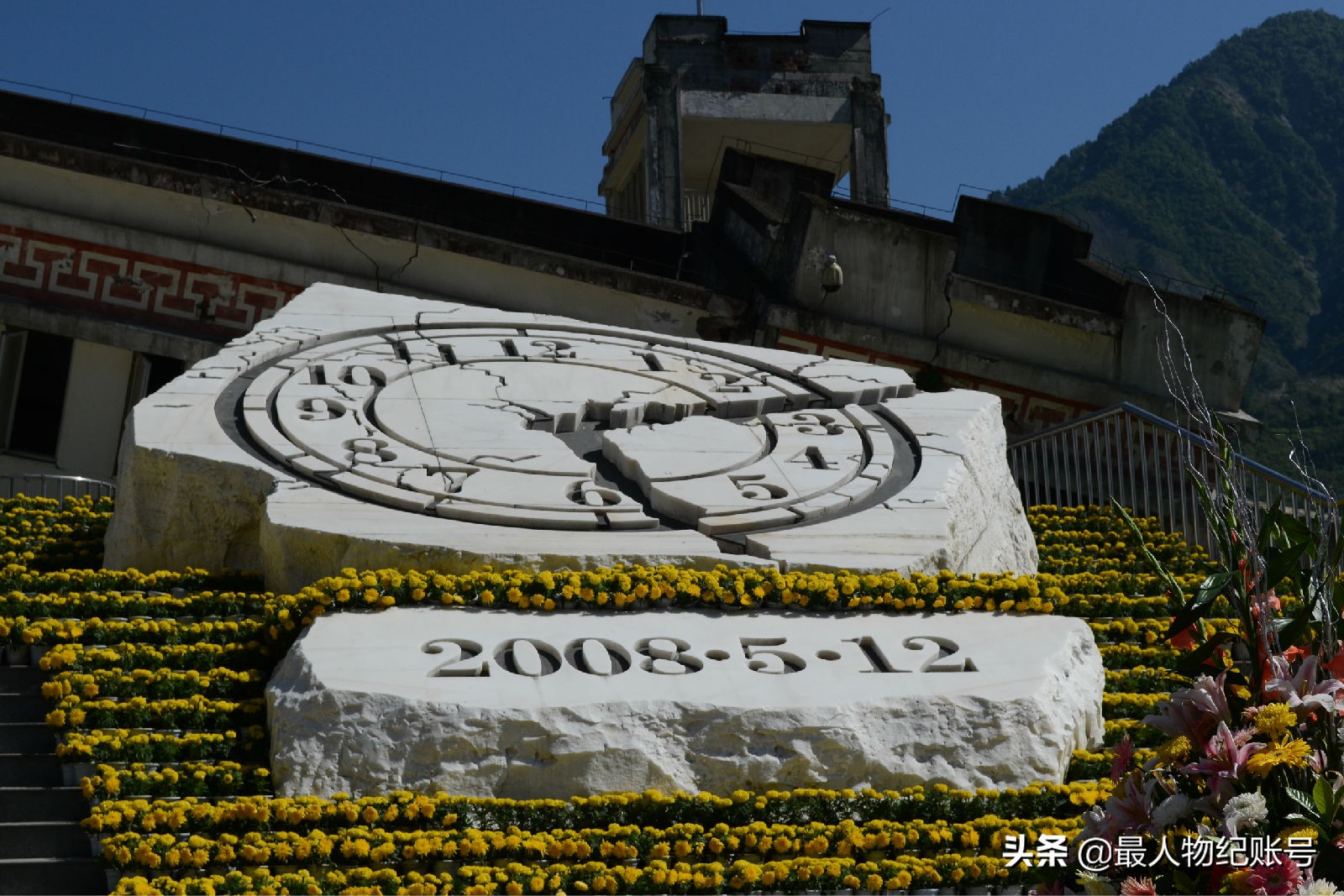 2008年汶川大地震的“范跑跑”，丢下学生第一个跑，如今怎么样了