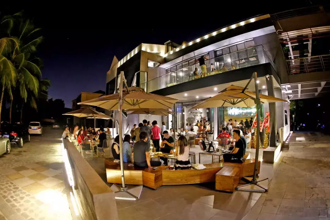 海南热闹的酒吧推荐"魅力夜店"感受年轻的荷尔蒙碰撞的火花