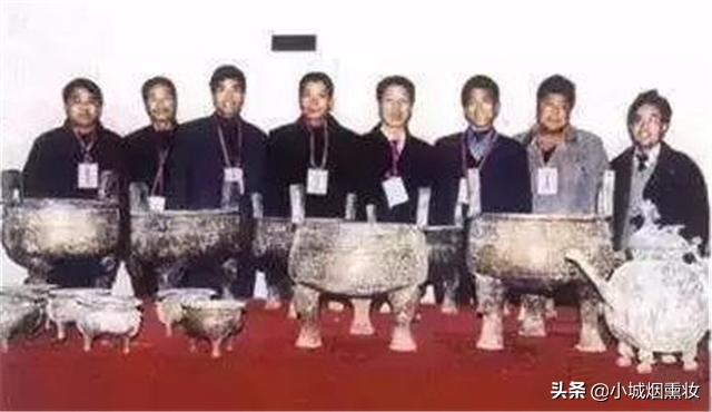 农民建房挖到31件国宝,上交获200元奖励惹非议,奖金提高1000倍