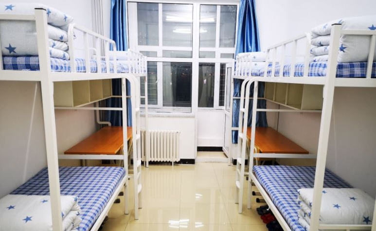 大一新生开学要注意，寝室选床位“有说道”，选择对了受益4年