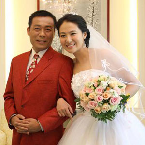情史干净的10位女星，各有各的浪漫，有人已与丈夫相爱38年