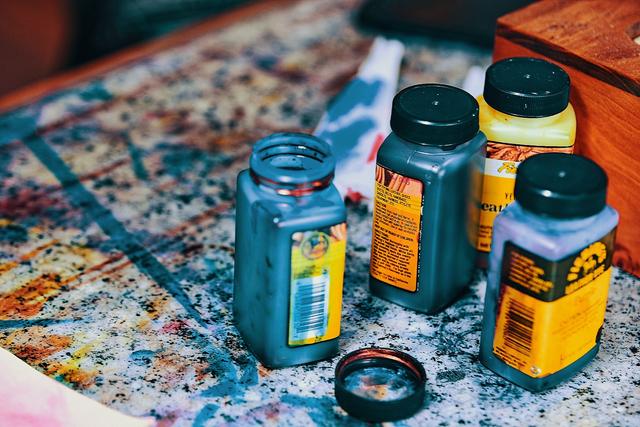 手工皮具基础班：工艺、工具、皮料、版型我们应该从哪开始学习