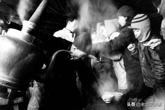 在北京，我们为什么不去逛庙会！