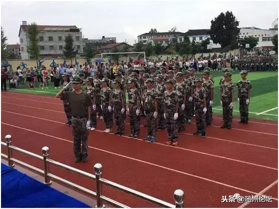 随州足球场围网机构哪家好点(大美洪山情 幸福教育路——随县洪山镇2018年教育大事记要)