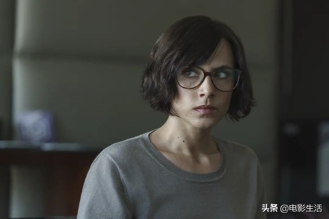 又一部爆款？《看不见的客人》导演新作来了，光预告就高能不断