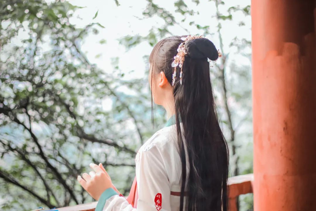 12个“惊艳千年”的浪漫诗句，值得一生一世的收藏-第3张图片-非凡网