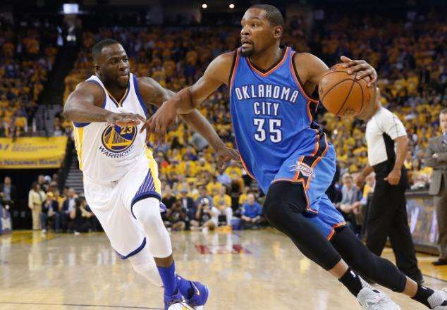 雷霆打勇士西决（16年西决抢七，库里轰36+5+8逆转雷霆，球迷：太疯狂）