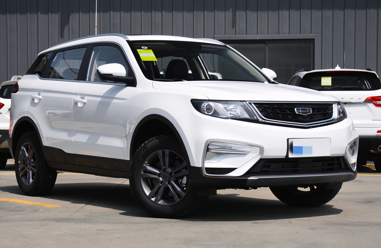 68万提了辆吉利博越,用车两个月后,真实驾驶感受如何?