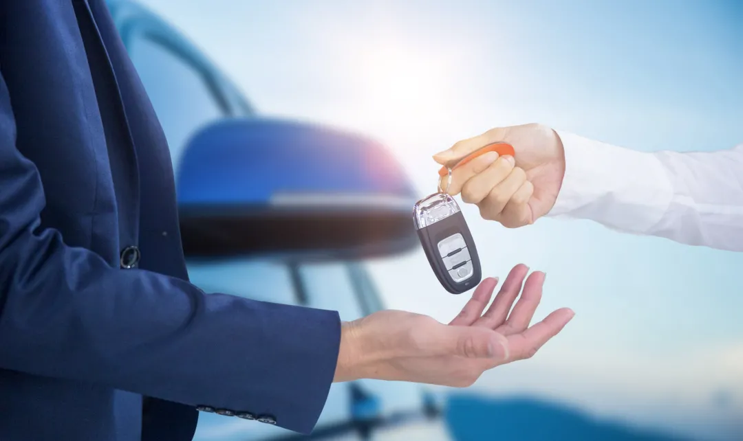 爱车“借”朋友，发生事故理赔被拒，保险公司有理吗？