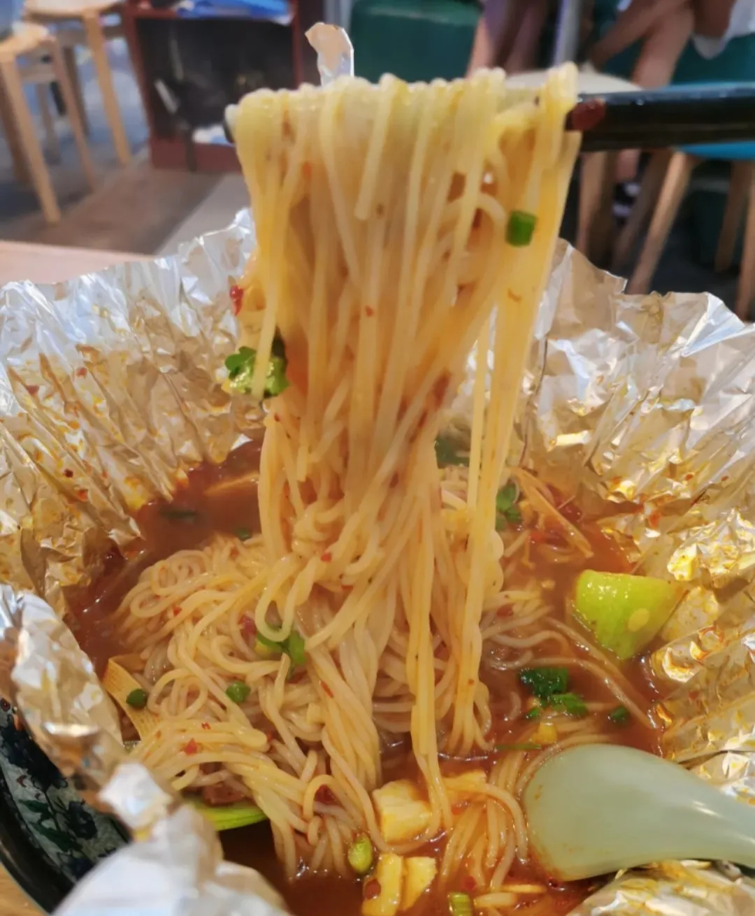 深圳美食 | 懒人宵夜zui爱！来碗灵魂花甲粉，鲜到家了
