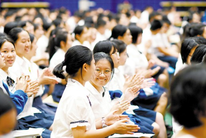 资深教师任职多年，发现班上数学好的学生，往往有3个共同特点