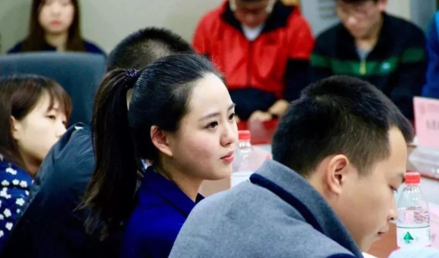 大学新生要不要加入学生会，好处多还是坏处多，学姐说出答案