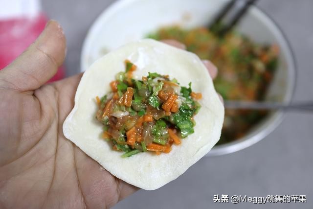 蒸饺冷水上锅需要蒸几分钟（冻水饺上锅蒸蒸多少分钟就可以好）-第13张图片-昕阳网