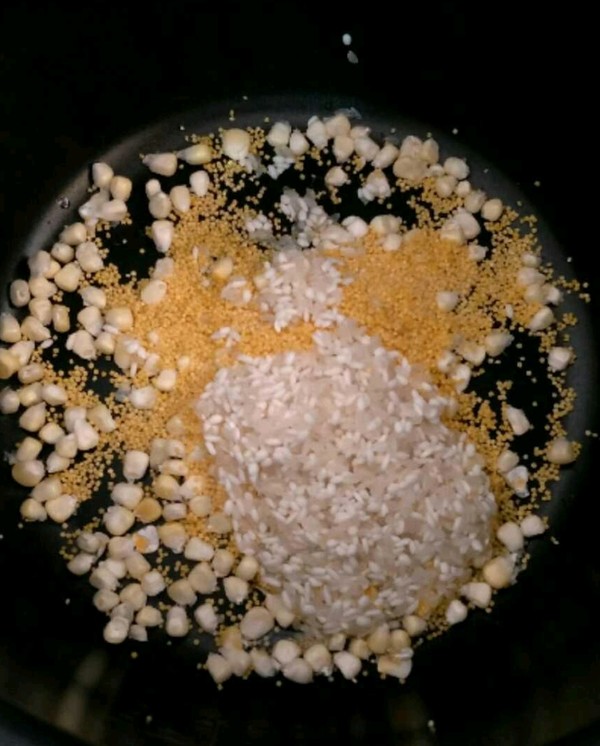 熬大米粥时加点它，熬出的粥软糯香甜颜值高，很多人都不知道