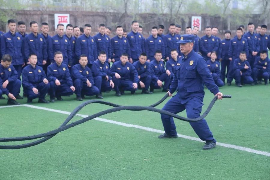 中国消防救援学院招生简章来了！免交学费！还发放津贴、生活费和被装！内附报考条件，咨询电话！