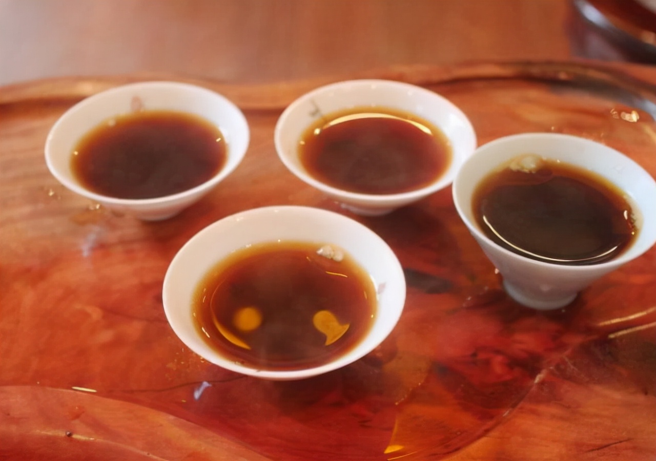 苗族特有的一种“虫茶”，养胃养生，茶中黑金，出口海外价比黄金