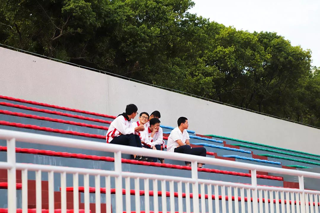 泉州这所中学，办过世界级比赛，还有独立露天游泳池？！厉害了！