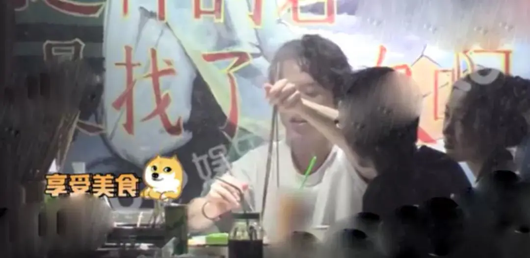 李云迪嫖娼被抓第2天,更多黑料被曝:原来,他已经被抓过一次?