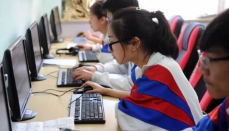 上海本科投档分数线已公布，25日可查询录取结果，如何确定被录取