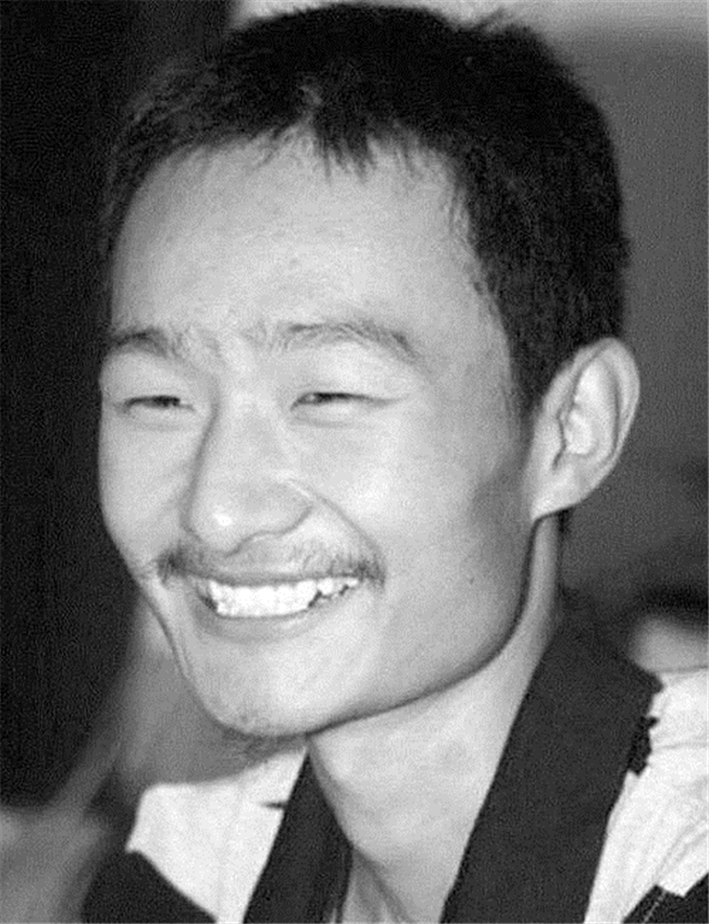 04年山东高考状元，只差一分就满分的王端鹏，如今过得怎么样