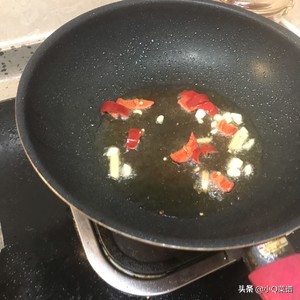 家常鸡肉菜谱，鸡肉炖土豆，简单美味营养，超级下饭，吃不腻