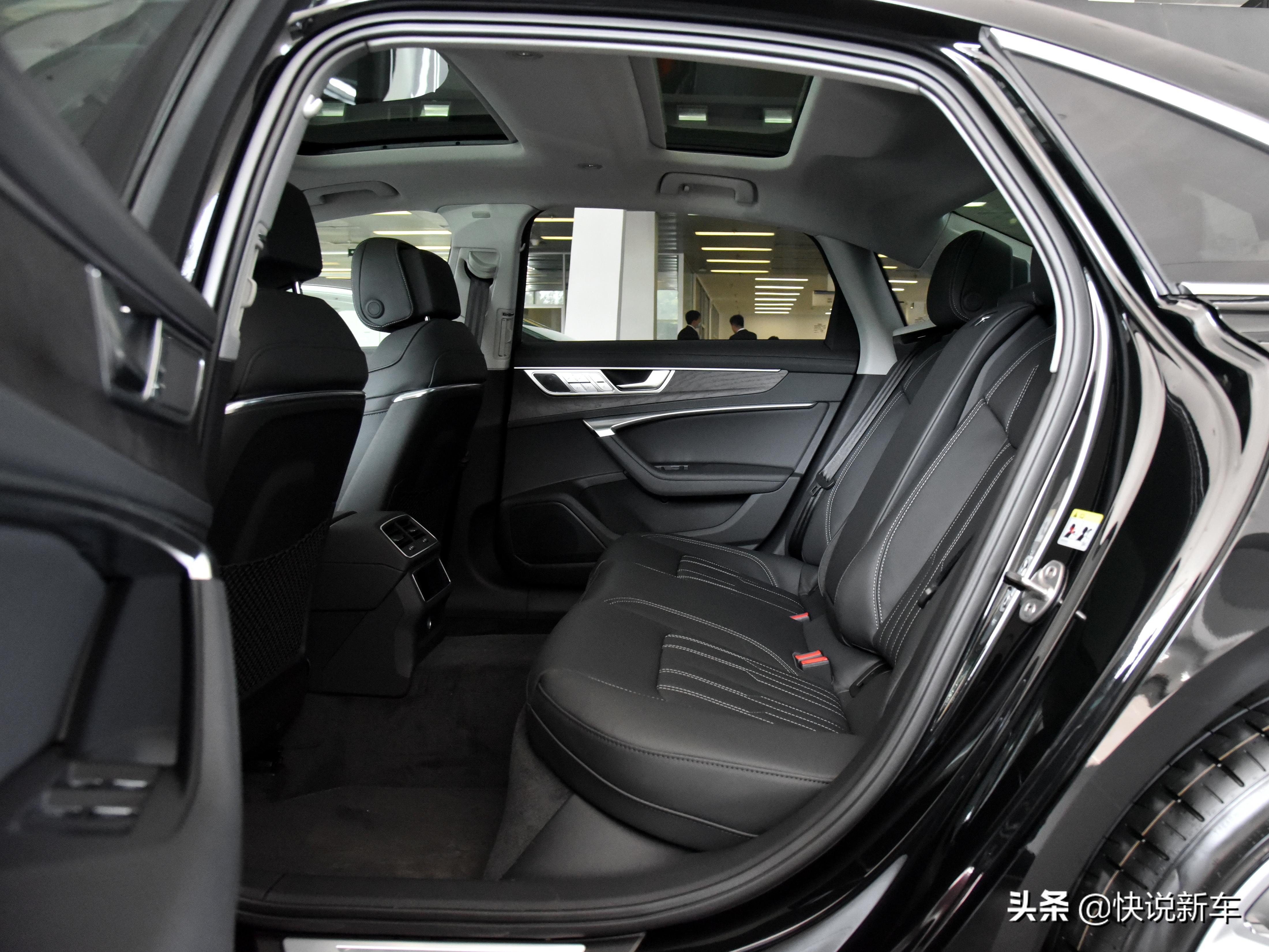 德国豪华品牌的中大型车，5系看了都说好，大嘴格栅，实拍奥迪A6L