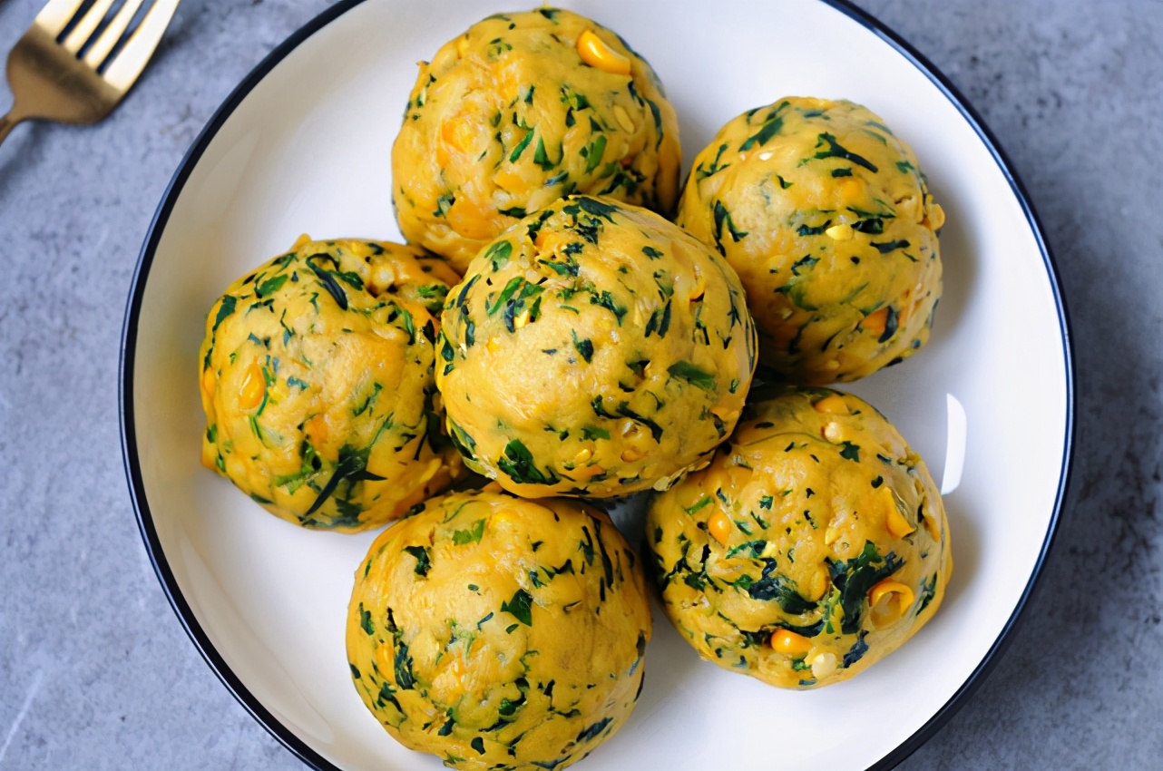 菜馒头的做法和步骤(12步做出松软又清香的菜馒头)