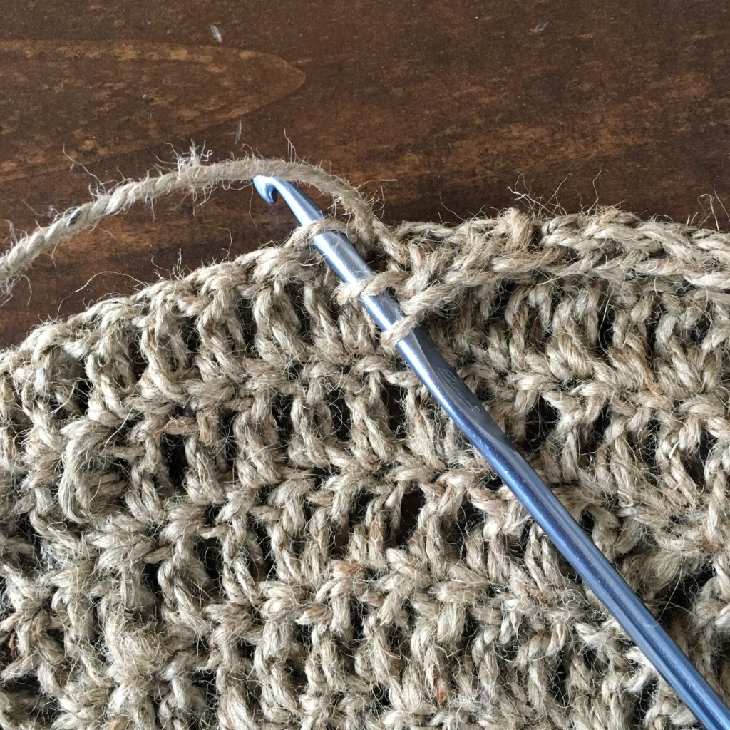圈圈包的钩法（圈圈包织法diy手工编织包手拿包）