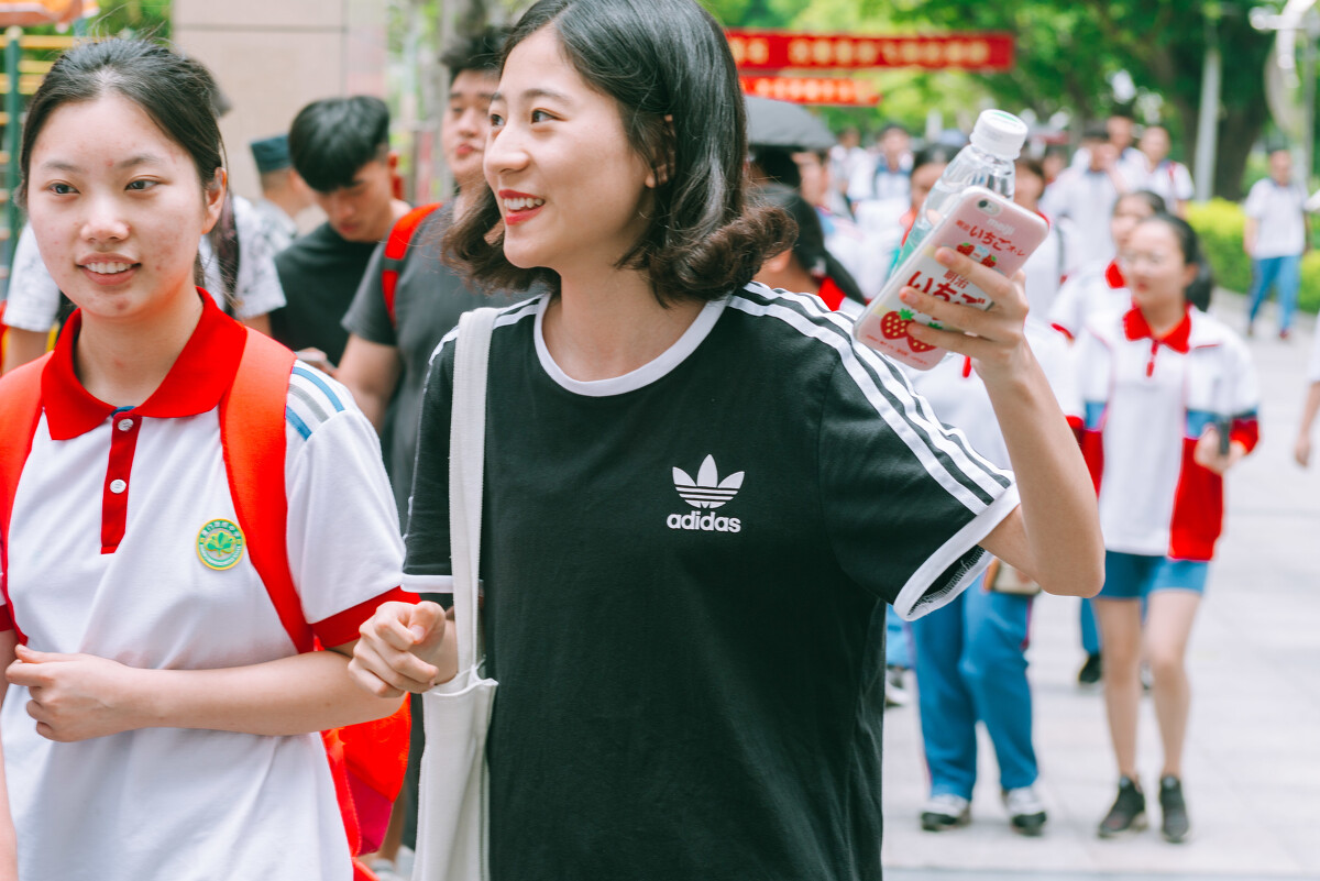 高考“分数线”陆续公布，这个省的文科生慌了：为啥受伤的总是我