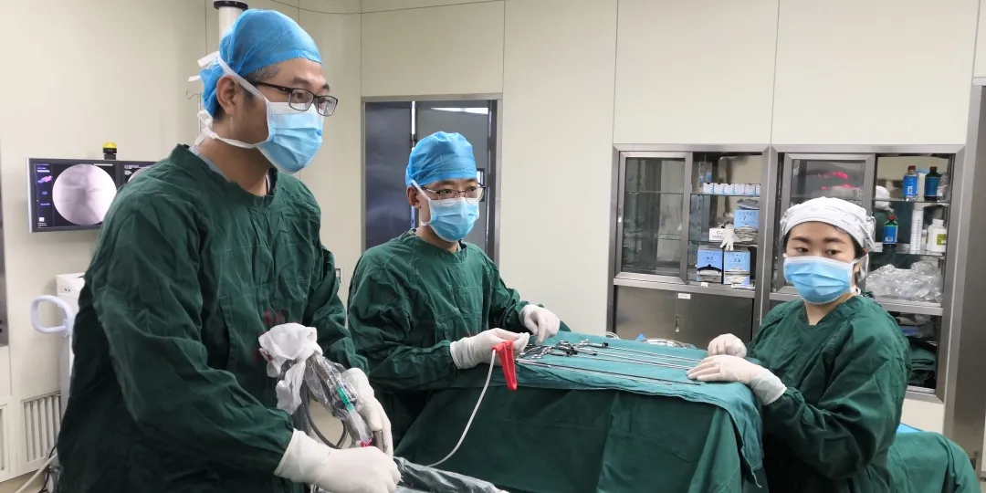 【医疗案例】甘肃中医药大学第四附属医院 甘肃宝石花院骨科开展椎间孔镜手术取得圆满成功