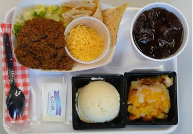 各国学生午餐比拼，美国快餐、韩国泡菜，网友称赞还是中国伙食好