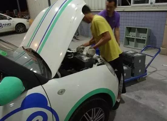 自己动手换电2分钟！售价低于10万！网友：没有新能源补贴又何妨