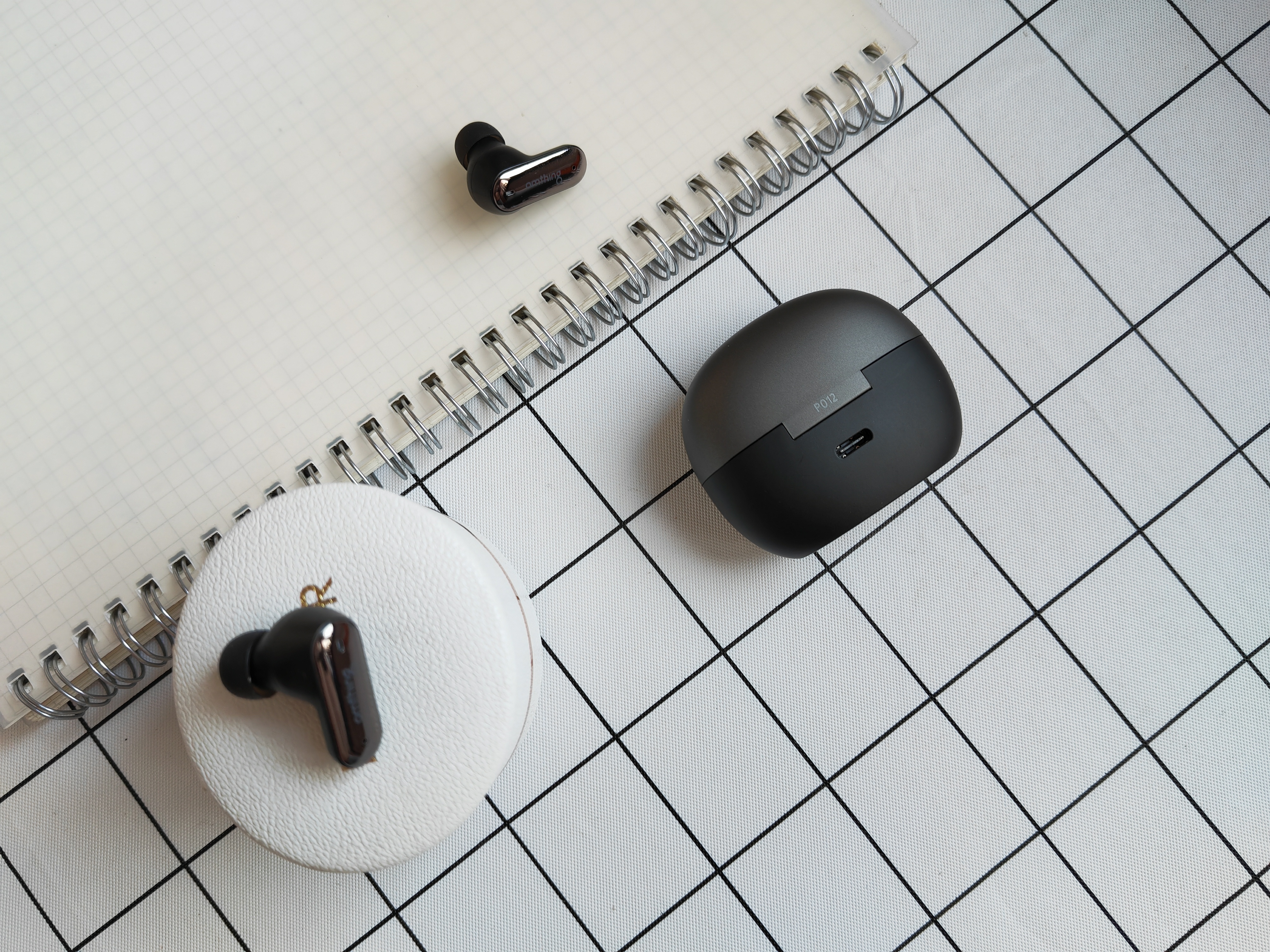 万魔声学旗下子品牌omthing推出首款主动降噪耳机AirFree