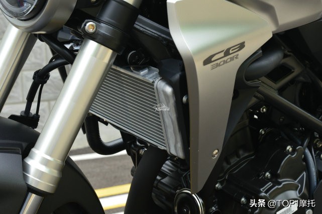 被价格掩盖了实力！本田CB300R骑行体验 完美的入门级街车