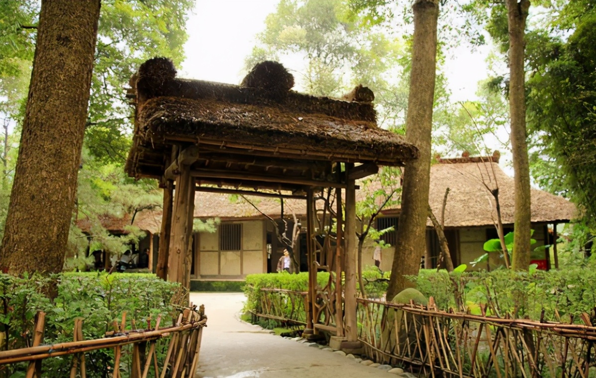 8首关于庭院的诗词，让我们领略庭院深深深几许