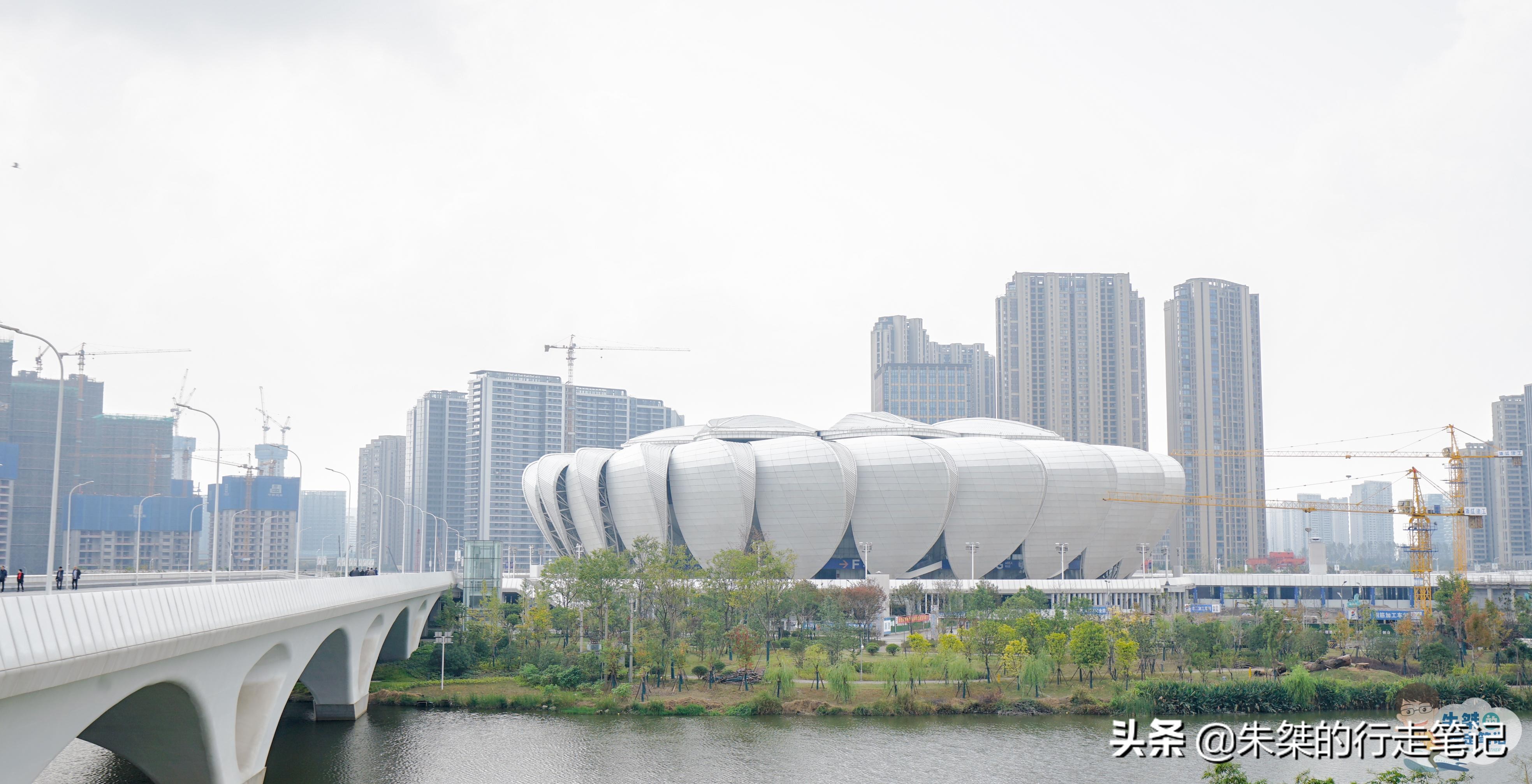 明年杭州亚运会主会场像什么(2022年亚运会主场馆所在地，境内风景名胜众多，名字却鲜为人知)