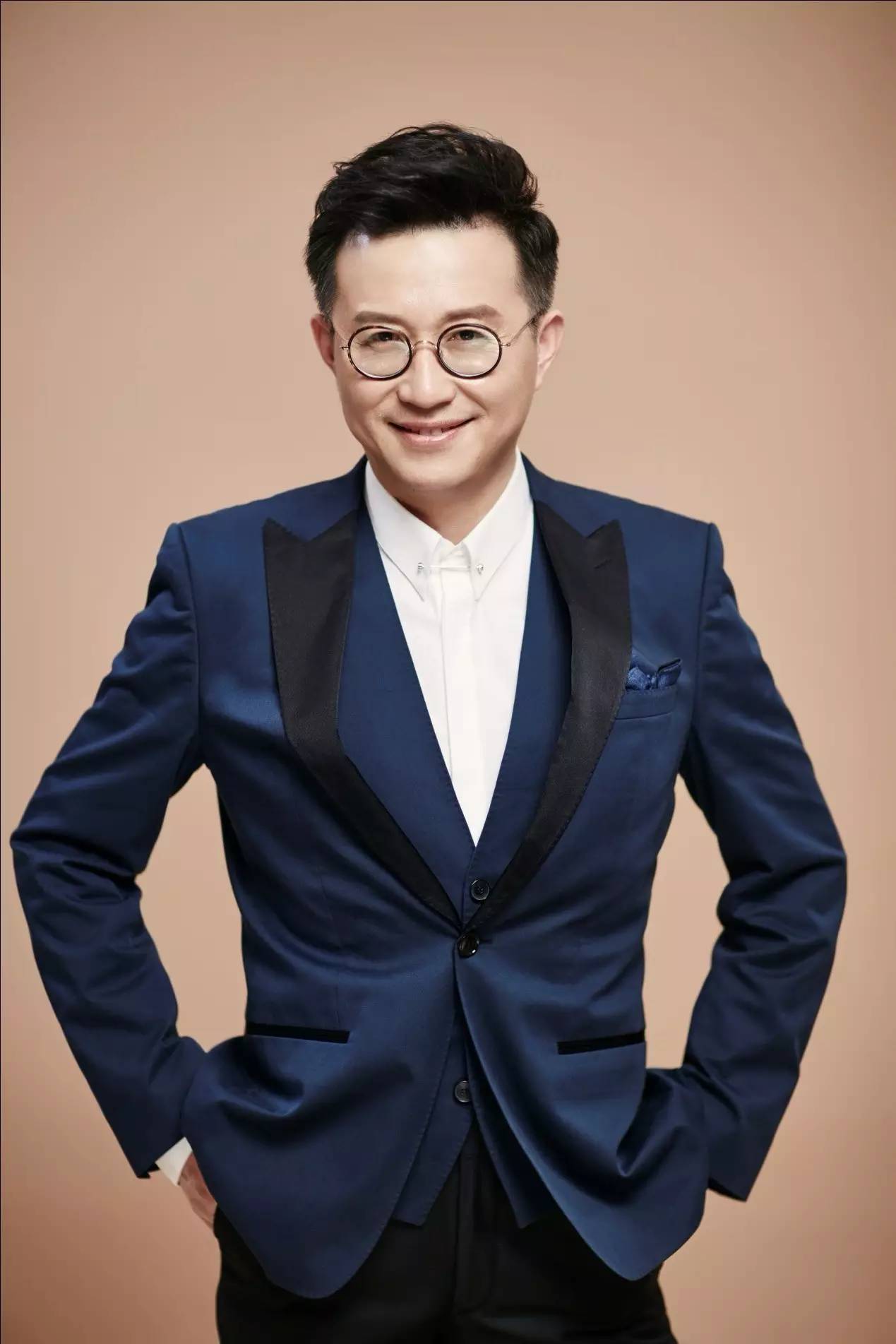 "解决网的许怀哲也曾怼刘惠璞称,"这是一个树林子,什么鸟都有,什么人