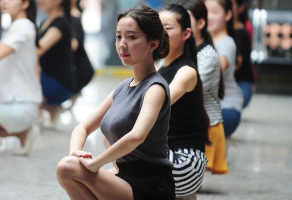 大学生活费多少合适？1500的标准家长认为很足够，学生却吵翻天