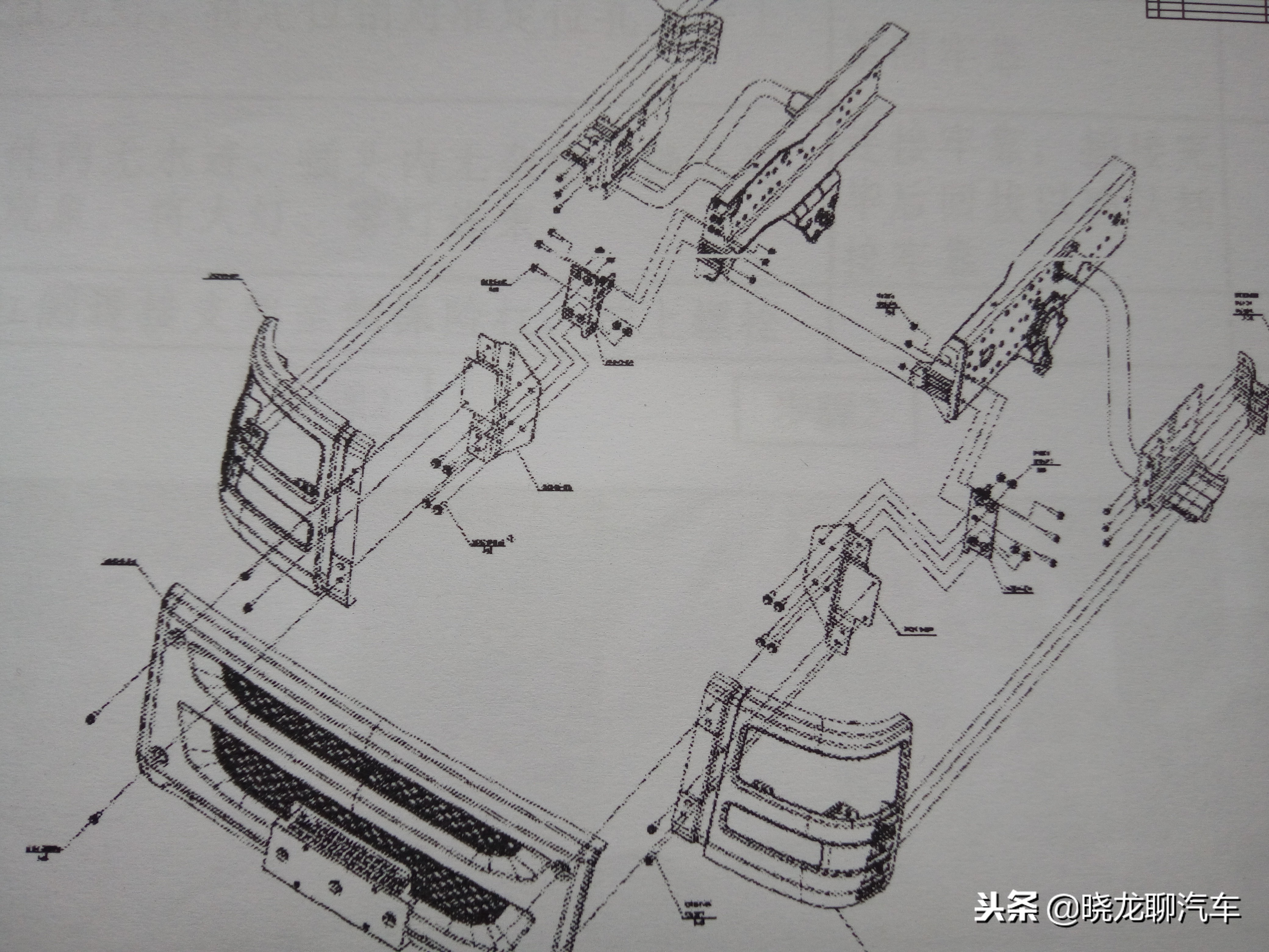 解放卡车天V车型前保险杠装配方法，读者：你值得一看