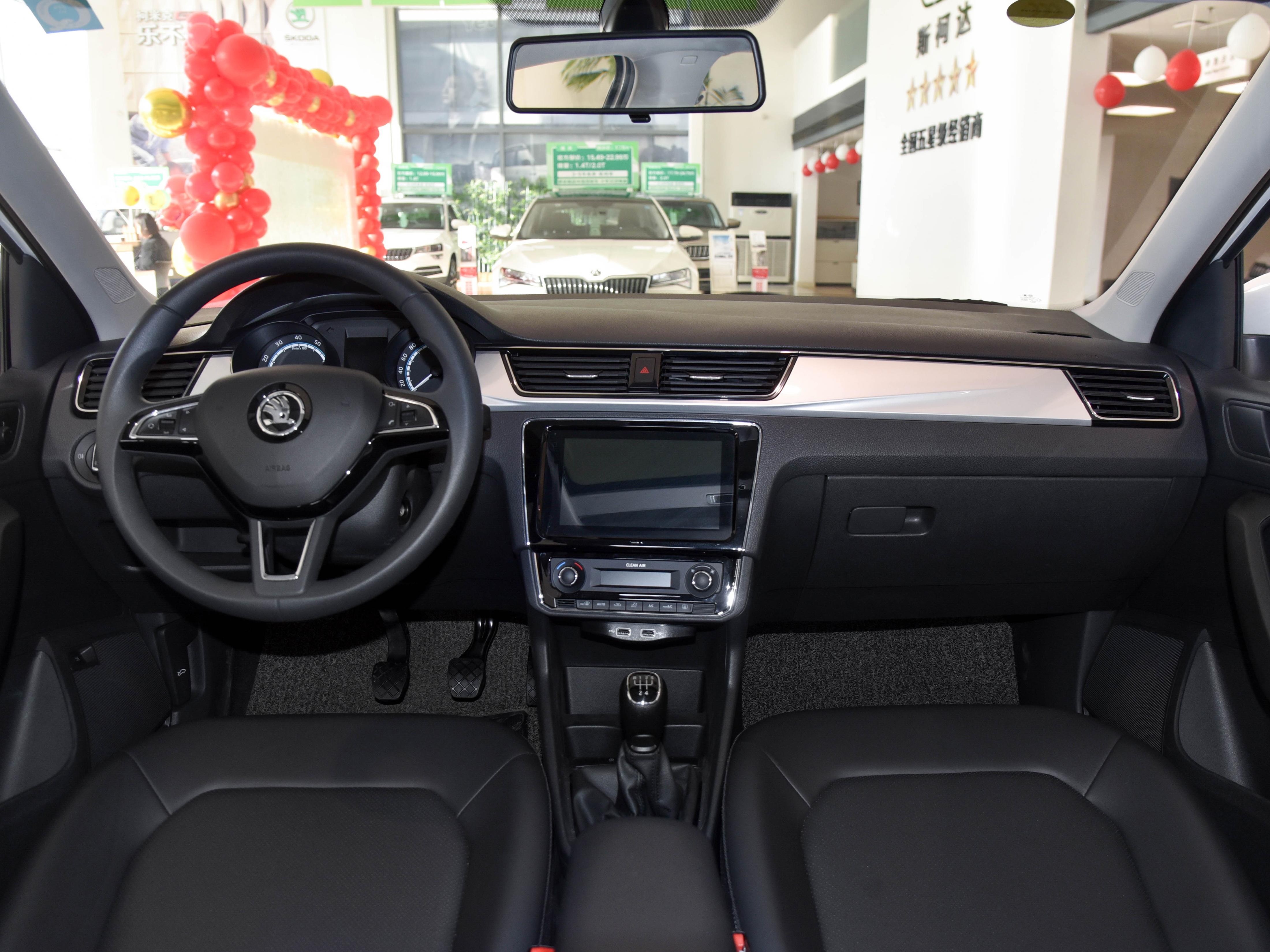 比桑塔纳和捷达个性，实惠省油不输日系合资车，带你看斯柯达昕锐