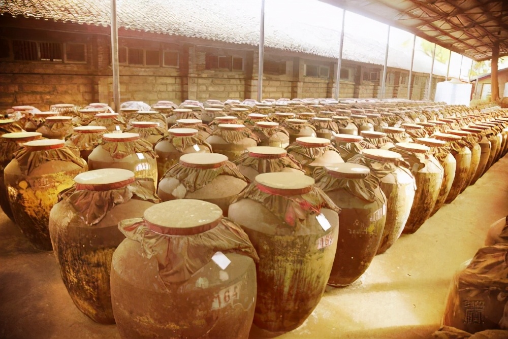 “中国4大名酒”有哪些？你喝过几种呢？原来白酒还能这么排名