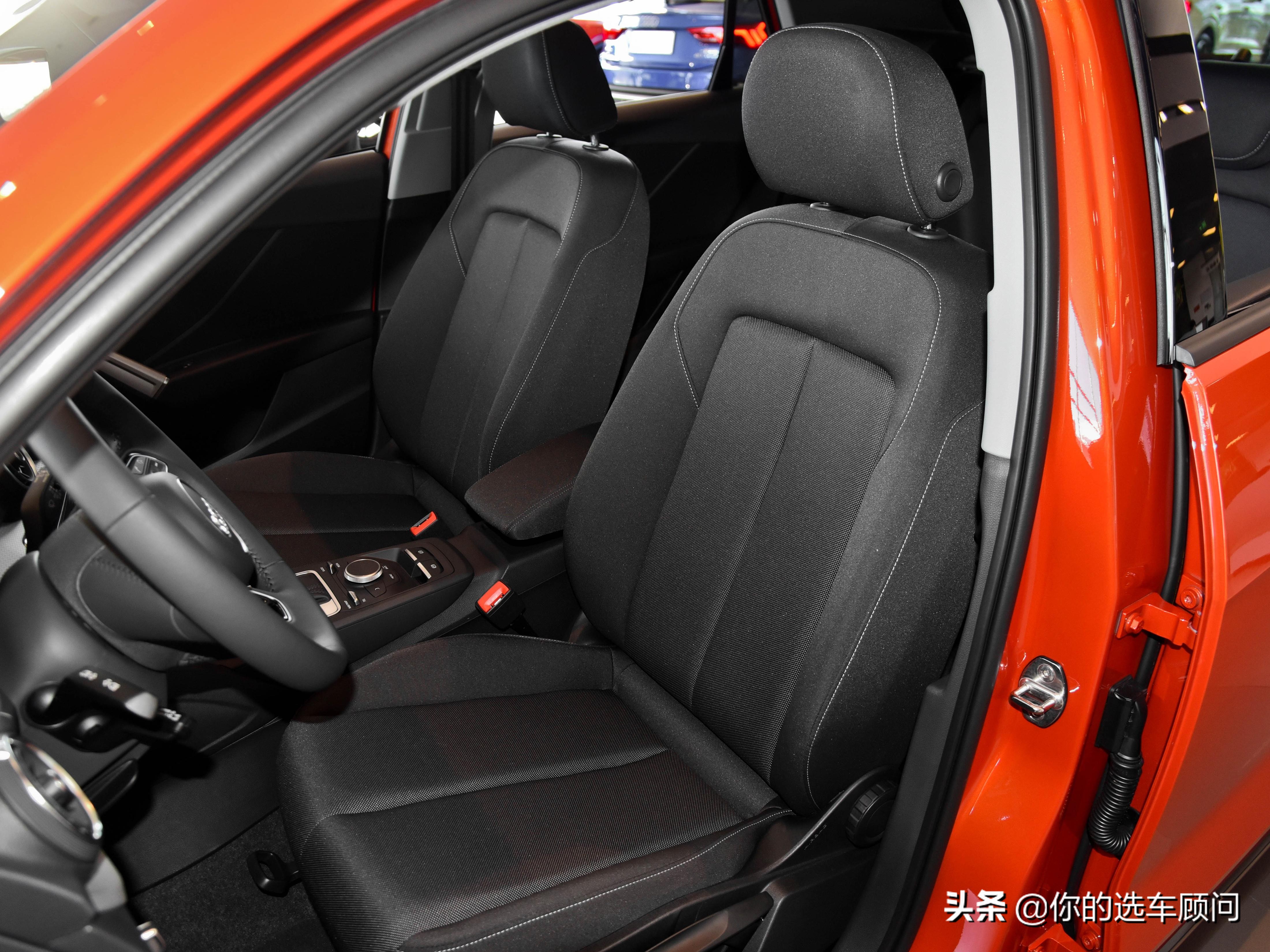 低油耗低保养车价不贵，德国豪华品牌代步SUV，实拍奥迪Q2L