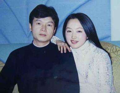 49岁杨钰莹和鲍国安结婚(鲍国安父子杨钰莹结婚) - 武陵观察网