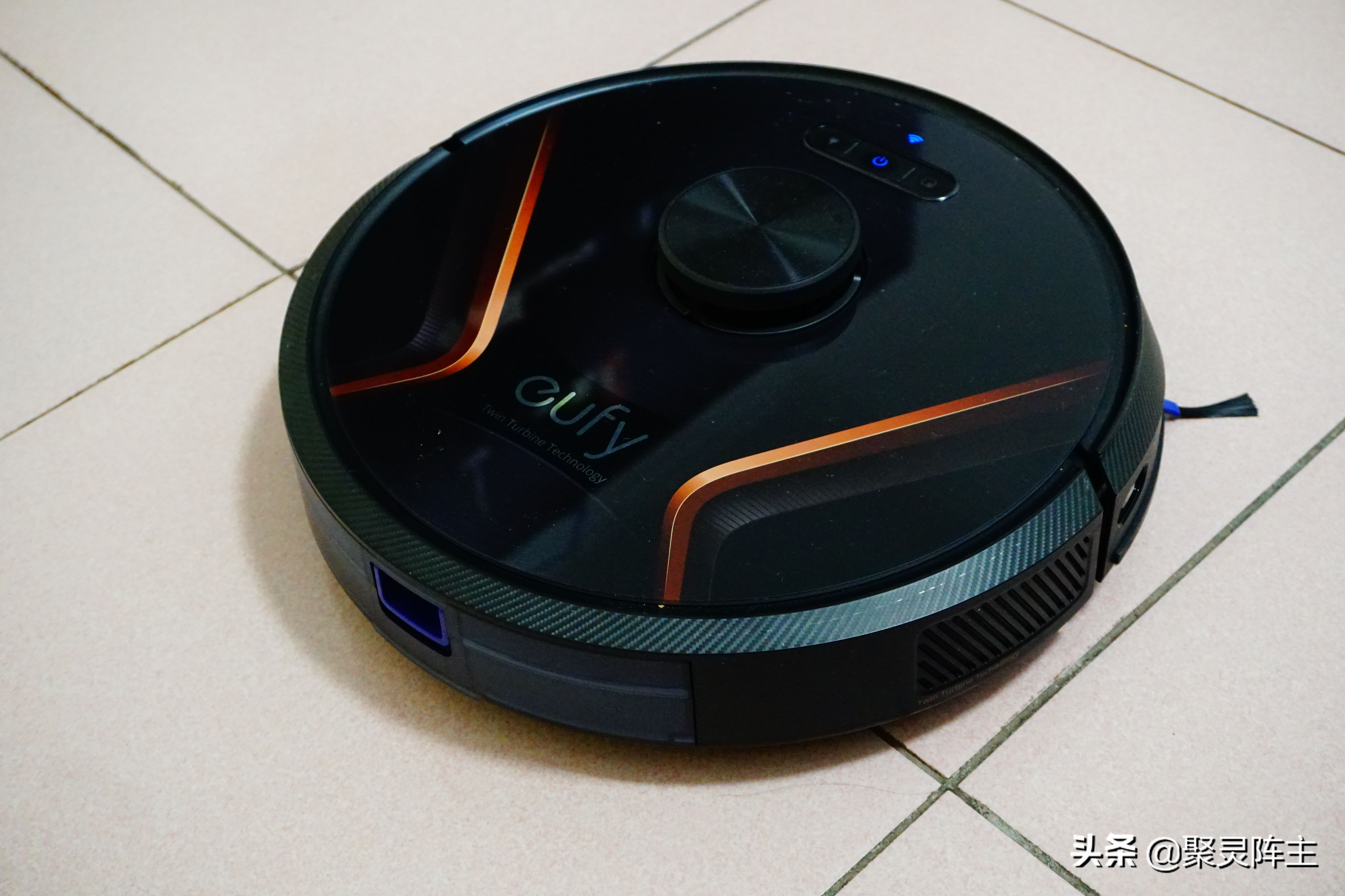 eufy悠飞 X8 扫拖一体机器人，2000元级双倍风机的吸力旗舰