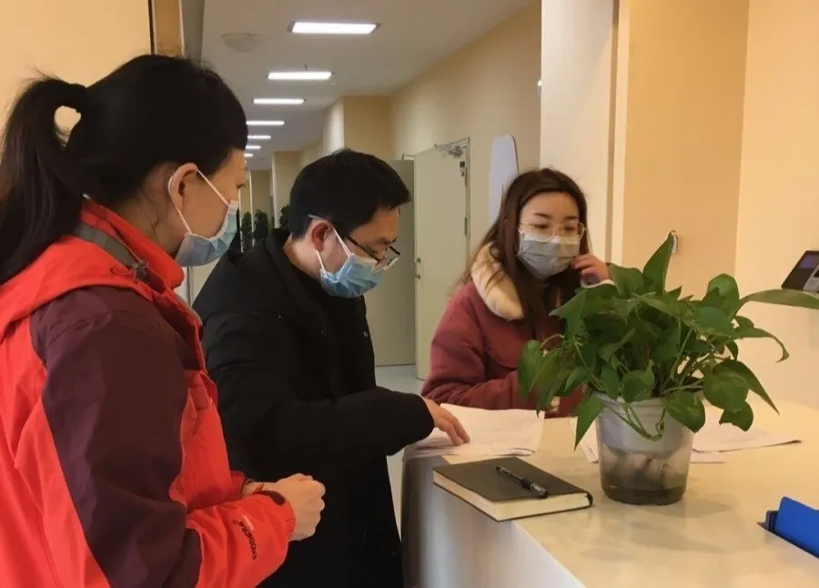 重庆高新区打出“组合拳”，做好疫情期间“六稳”工作