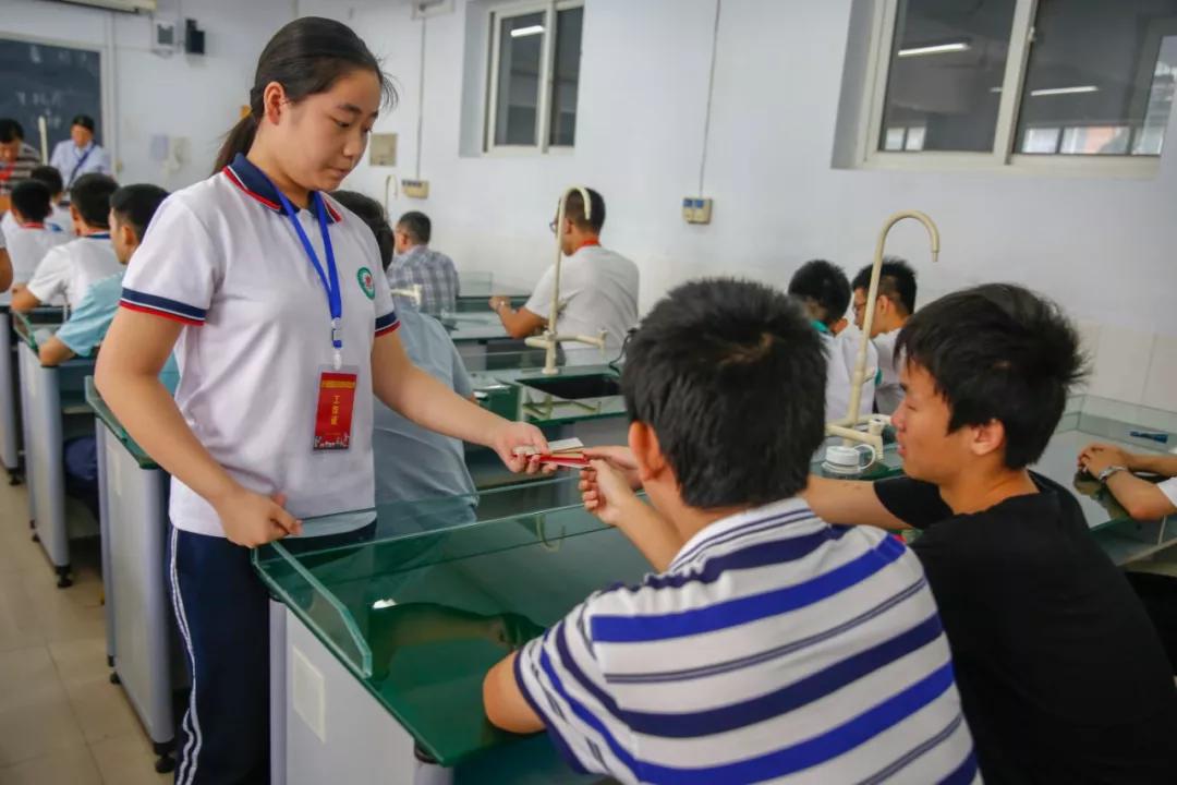 为什么重点高中也会淘汰部分优秀学生，是智商原因？老师道出实情