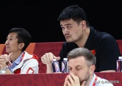 晚上世界杯回放（永远的痛！波兰电台重播世界杯与中国男篮一战，周琦再度躺枪！）